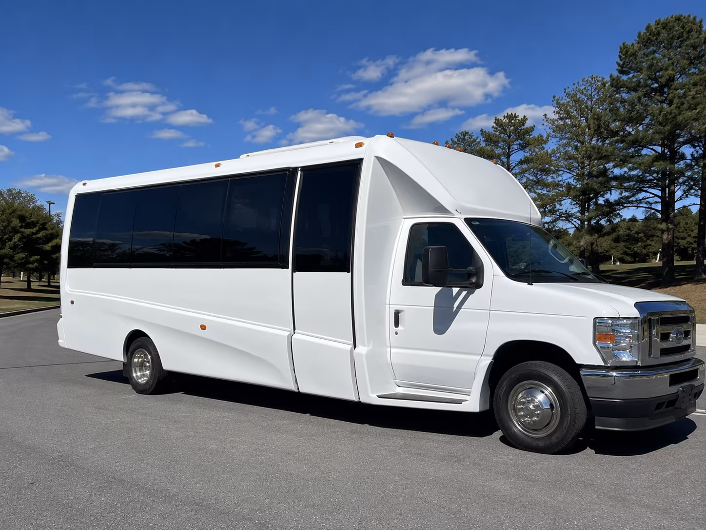 Kansas City Birthday, Sweet 16, & Quinceañera Transportation party bus exterior