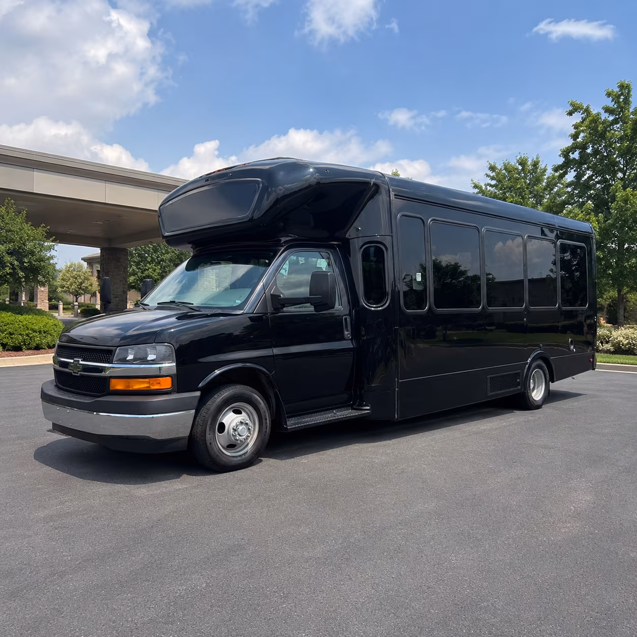 Kansas City Birthday, Sweet 16, & Quinceañera Transportation party bus exterior