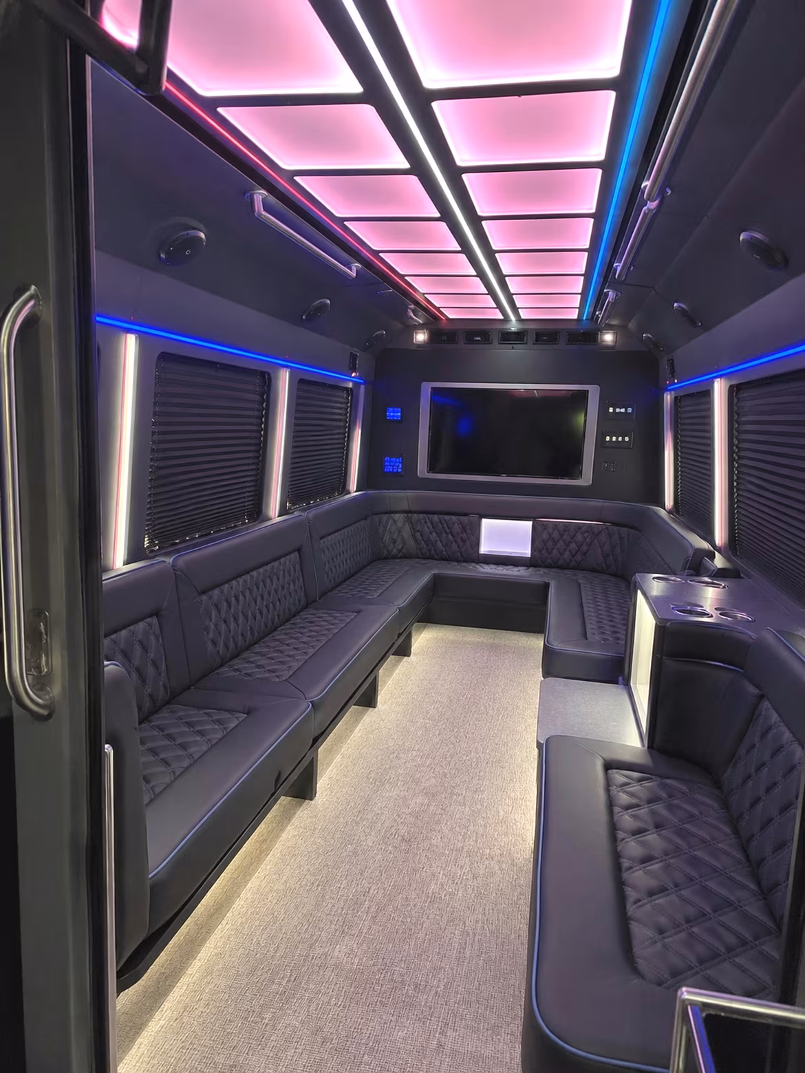Kansas City Sporting Event Transportation onboard seating