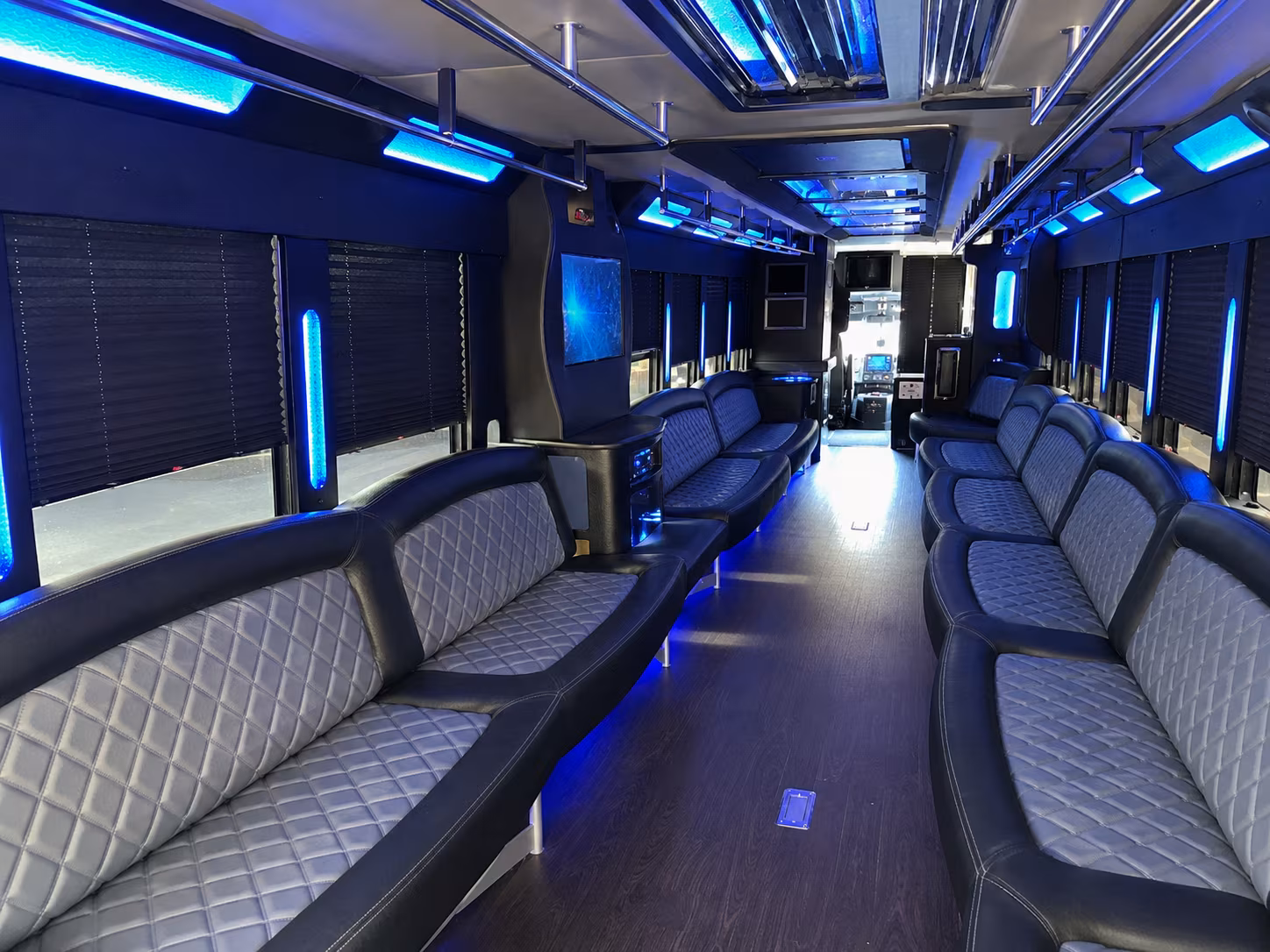 Lenexa Birthday, Sweet 16, & Quinceañera Party Bus Rentals
