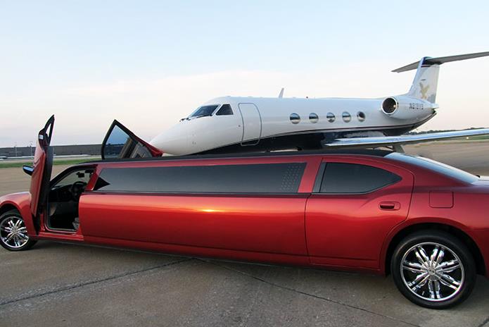 10 Passenger Limo